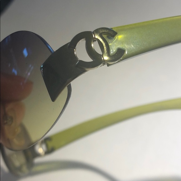 Chanel Sunglasses w/ case - Picture 2 of 2